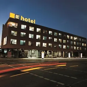 4* Hotel Kult